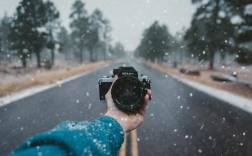 അനധികൃതമായി മൊബൈല് ക്യാമറയിലൂടെയും ഫോണിലൂടെയും ദൃശ്യങ്ങള് ചിത്രീകരിക്കുന്നതും ഗുരുതരമായ നിയമലംഘനം..