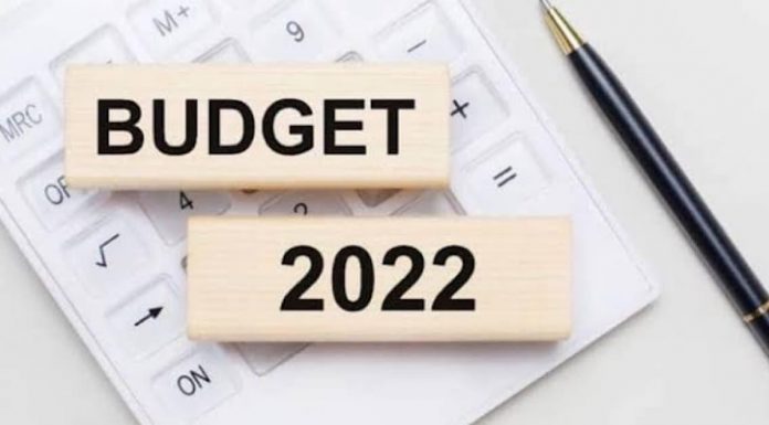 5 ജി ഇന്റര്നെറ്റ് സേവനങ്ങള് ഈ വര്ഷം മുതലെന്ന് ധനമന്ത്രി നിര്മല സീതാരാമന്…