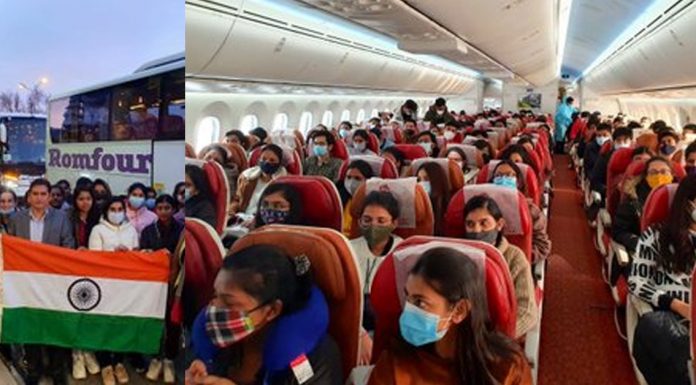 ഉക്രെയ്നിൽ നിന്നുള്ള ഇന്ത്യക്കാരുമായി മുംബൈയിലേക്കുള്ള ആദ്യ വിമാനം റൊമാനിയയിൽ നിന്ന് പുറപ്പെട്ടു..