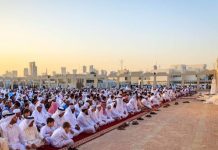 സ്വകാര്യ മേഖലയിലെ ജീവനക്കാർക്ക് മൂന്ന് ദിവസത്തെ ശമ്പളത്തോടുകൂടിയ ഈദ് അവധി തൊഴിൽ മന്ത്രാലയം പ്രഖ്യാപിച്ചു.