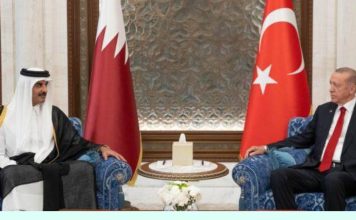 തുർക്കി പ്രസിഡന്റ് റജബ് ത്വയ്യിബ് ഏർദുഗാൻ ഖത്തർ അമീർ ഷെയ്ഖ് തമീം ബിൻ ഹമദ് അൽ താനിക്കായി പ്രത്യേക ഉപഹാരം കൈമാറി…