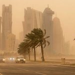 ഖത്തറിൽ ശക്തമായ പൊടിക്കാറ്റ് വീശിയടിക്കുന്നതിനാൽ ജനങ്ങൾ അതീവ ജാഗ്രത പാലിക്കണമെന്ന് കാലാവസ്ഥാ നിരീക്ഷണ കേന്ദ്രം..