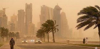 ഖത്തറിൽ ശക്തമായ പൊടിക്കാറ്റ് വീശിയടിക്കുന്നതിനാൽ ജനങ്ങൾ അതീവ ജാഗ്രത പാലിക്കണമെന്ന് കാലാവസ്ഥാ നിരീക്ഷണ കേന്ദ്രം..