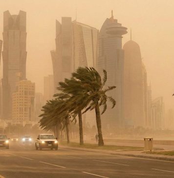 ഖത്തറിൽ ശക്തമായ പൊടിക്കാറ്റ് വീശിയടിക്കുന്നതിനാൽ ജനങ്ങൾ അതീവ ജാഗ്രത പാലിക്കണമെന്ന് കാലാവസ്ഥാ നിരീക്ഷണ കേന്ദ്രം..