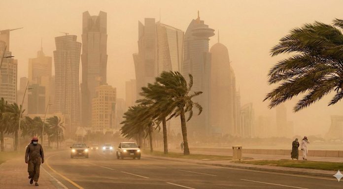 ഖത്തറിൽ ശക്തമായ പൊടിക്കാറ്റ് വീശിയടിക്കുന്നതിനാൽ ജനങ്ങൾ അതീവ ജാഗ്രത പാലിക്കണമെന്ന് കാലാവസ്ഥാ നിരീക്ഷണ കേന്ദ്രം..